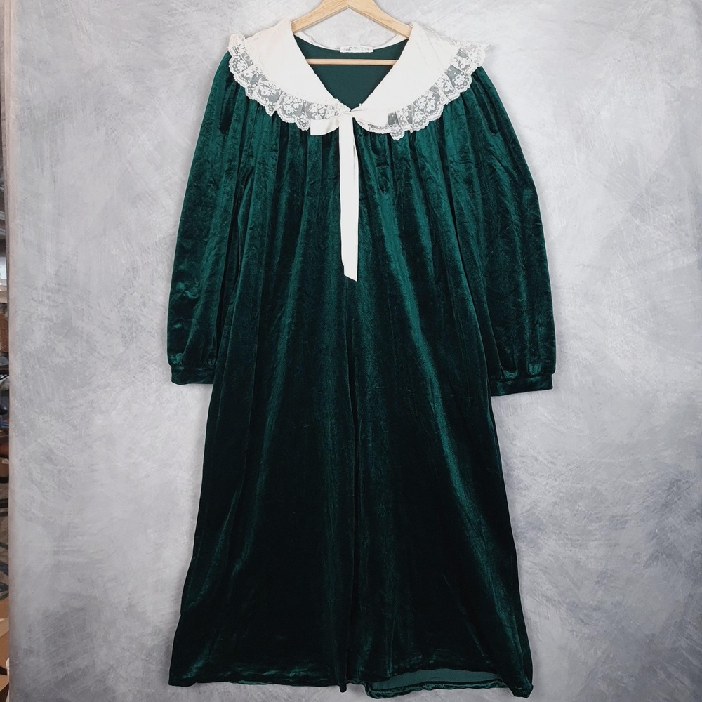 Vntg Velvet House Robe Womens M/L Green Velour Lace Collar Granny Victorian Goth